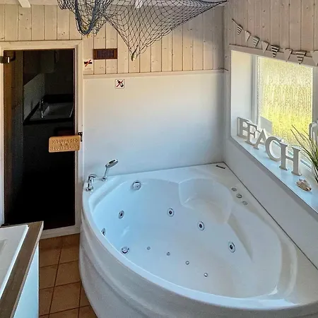 Holiday home 6 Person In